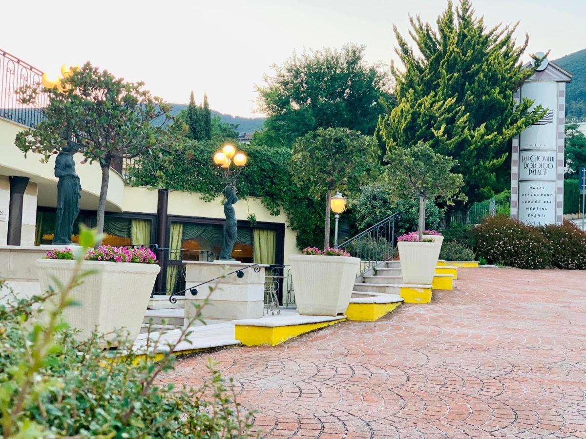 San Giovanni Rotondo Palace - Alihotels Εξωτερικό φωτογραφία