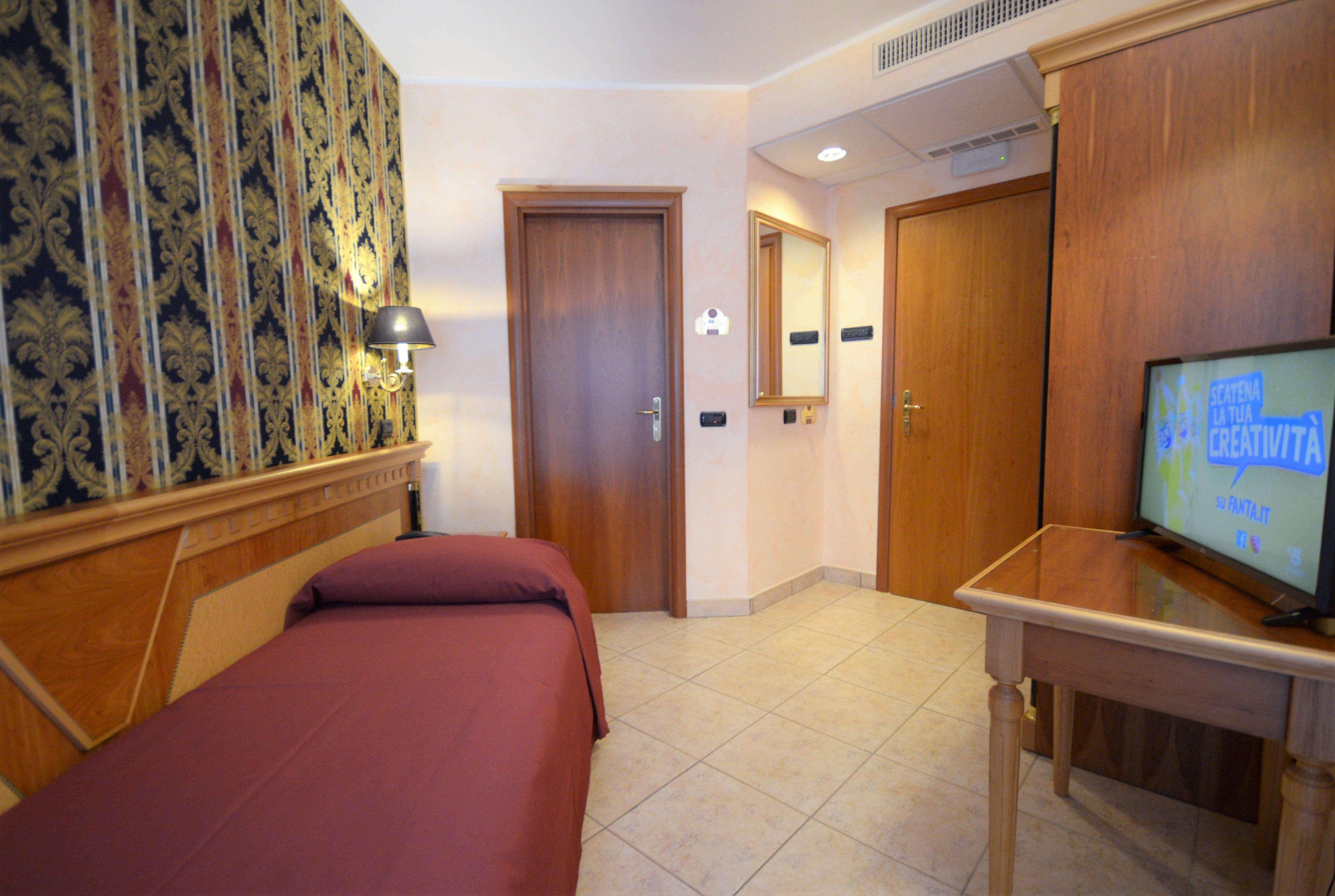 San Giovanni Rotondo Palace - Alihotels Εξωτερικό φωτογραφία
