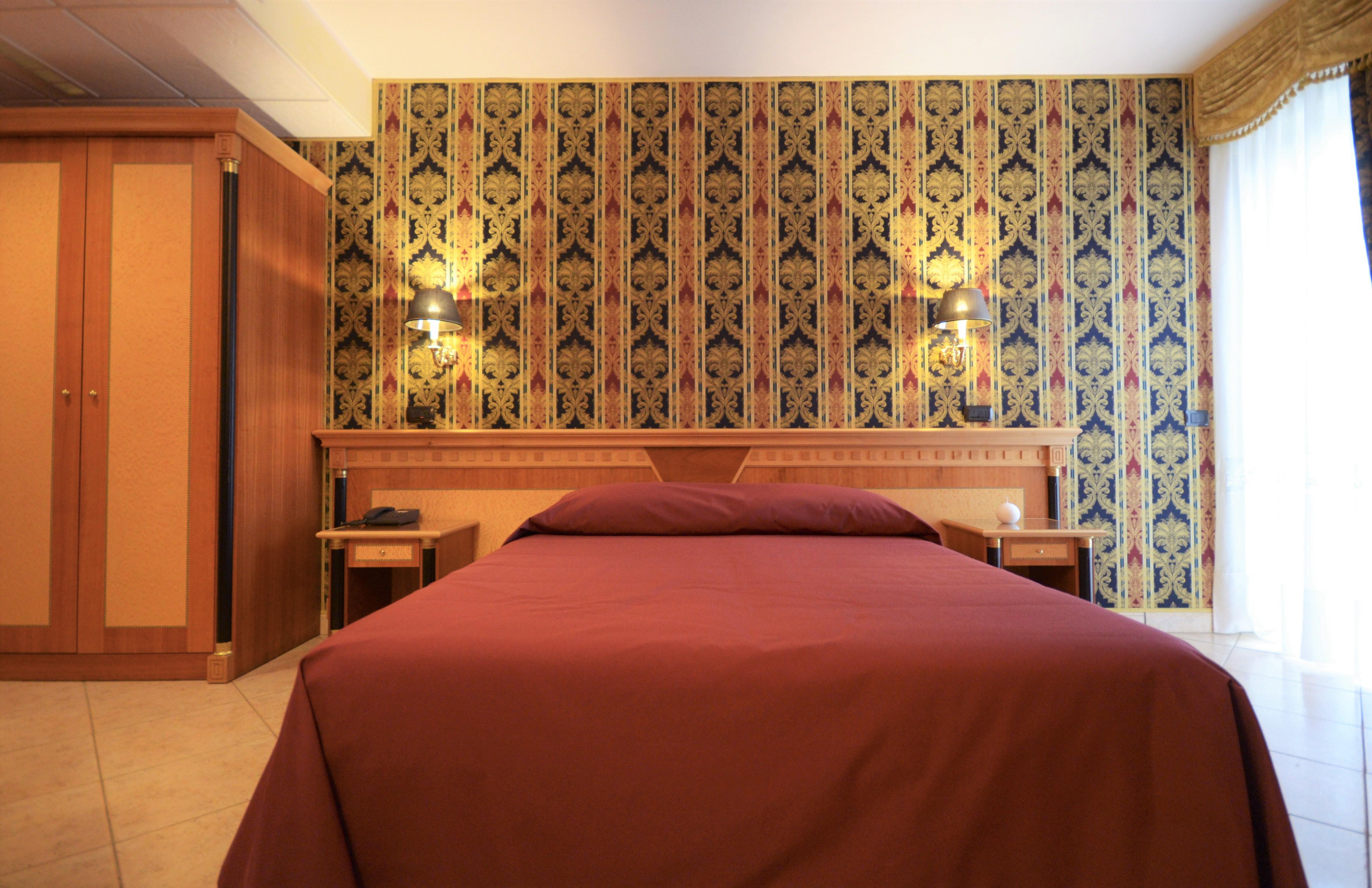 San Giovanni Rotondo Palace - Alihotels Εξωτερικό φωτογραφία