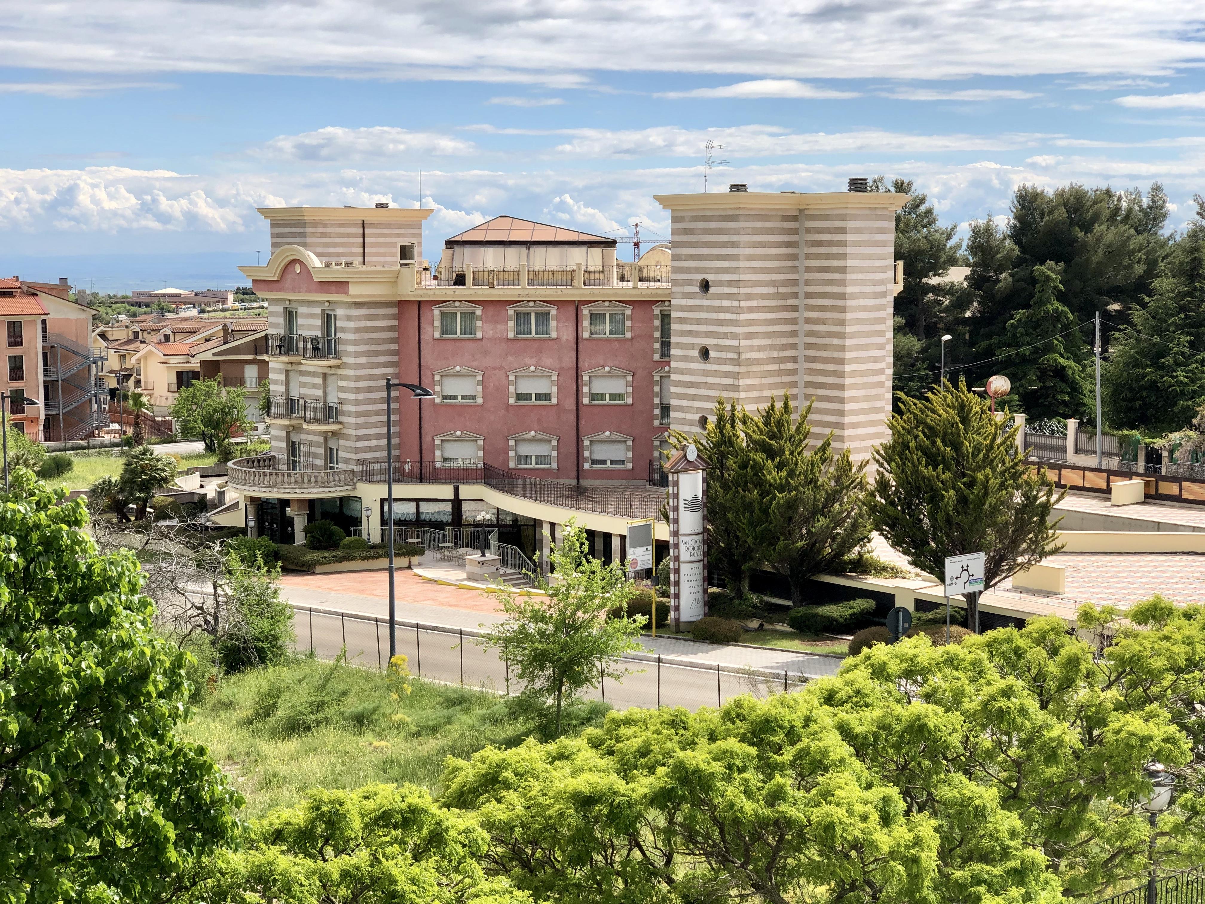 San Giovanni Rotondo Palace - Alihotels Εξωτερικό φωτογραφία