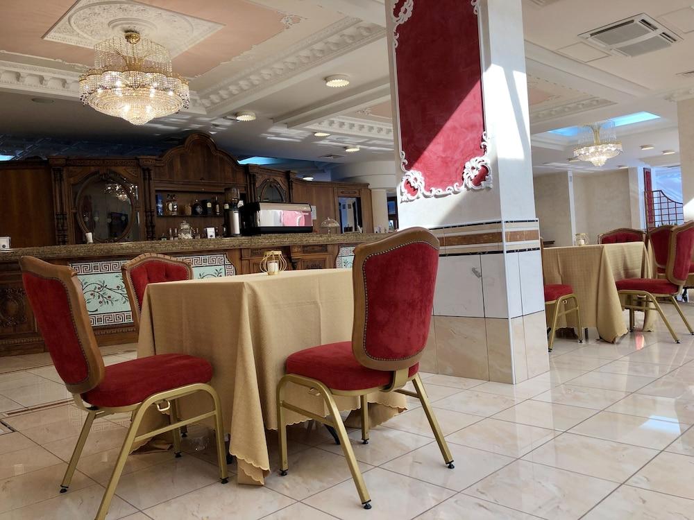 San Giovanni Rotondo Palace - Alihotels Εξωτερικό φωτογραφία