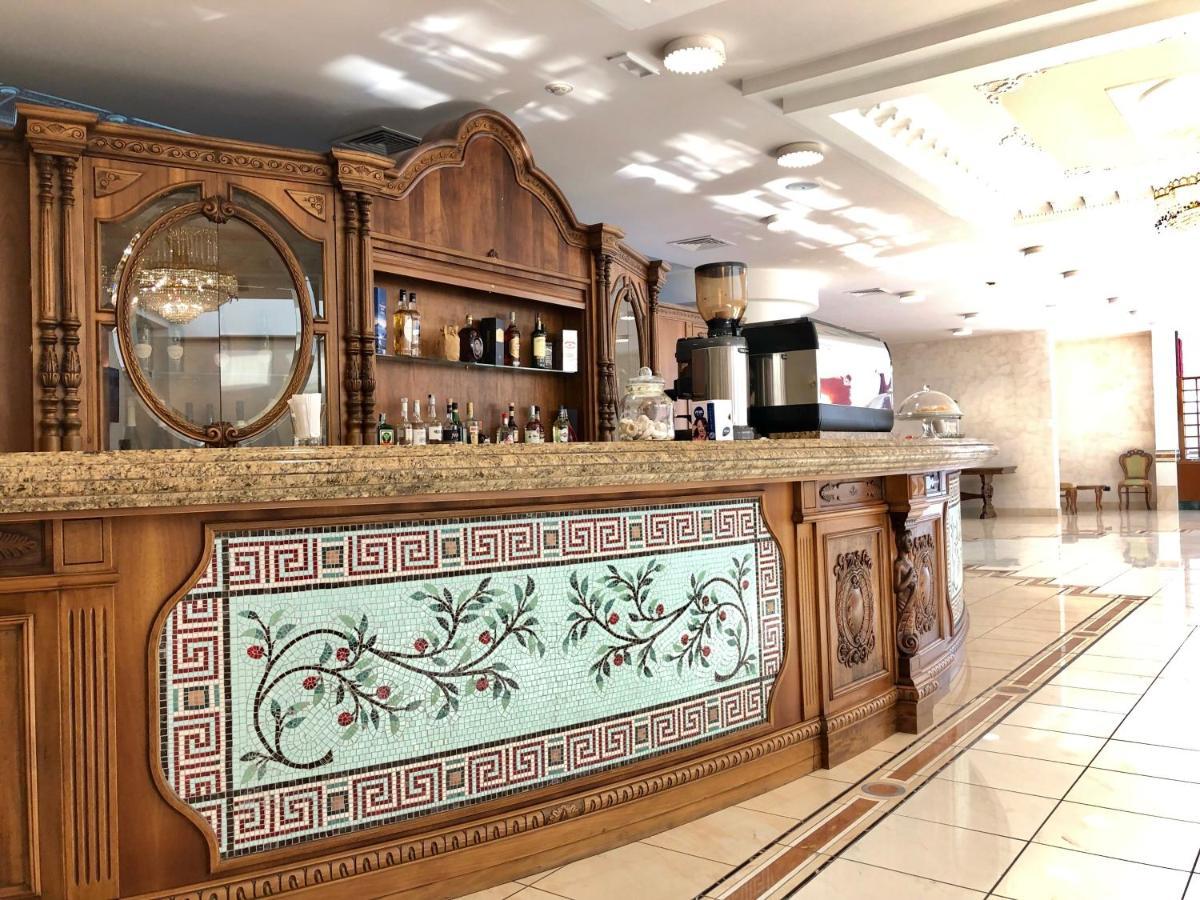 San Giovanni Rotondo Palace - Alihotels Εξωτερικό φωτογραφία