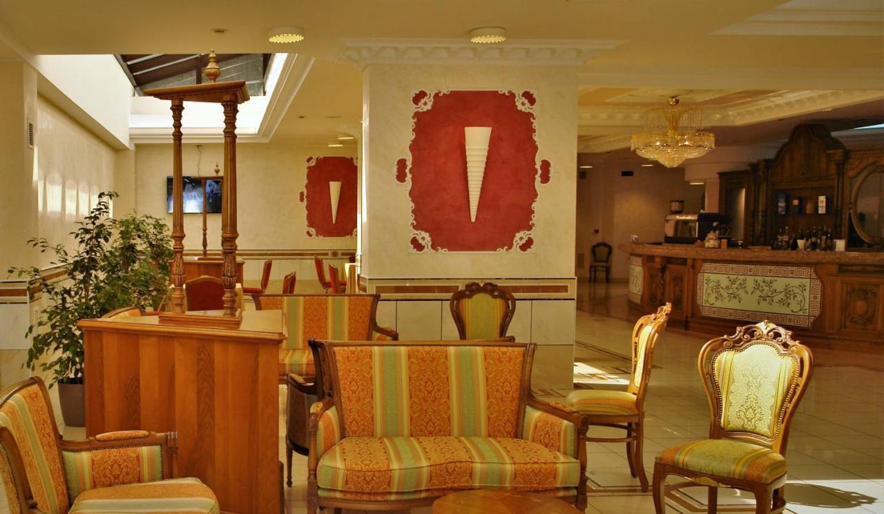 San Giovanni Rotondo Palace - Alihotels Εξωτερικό φωτογραφία